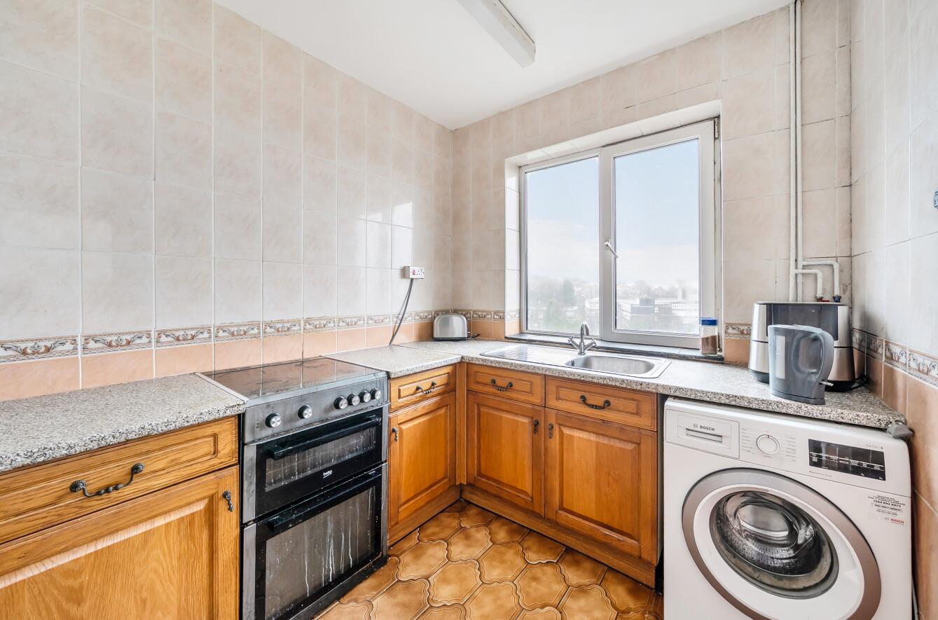 Lon Mafon, Sketty, Swansea, SA2 9ER